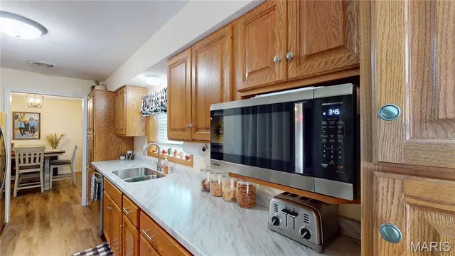 $379,900 | 7 Fisher Lane, Greenville, IL 62246