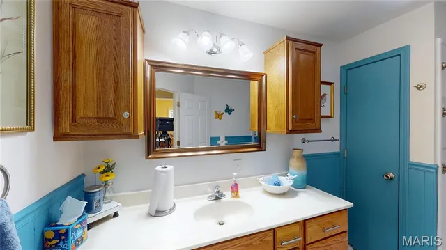 $379,900 | 7 Fisher Lane, Greenville, IL 62246