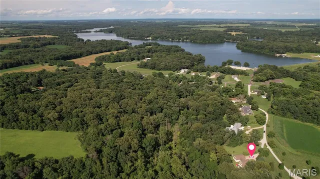 $379,900 | 7 Fisher Lane, Greenville, IL 62246