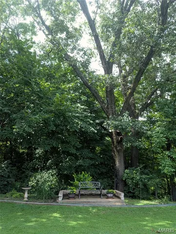 $379,900 | 7 Fisher Lane, Greenville, IL 62246