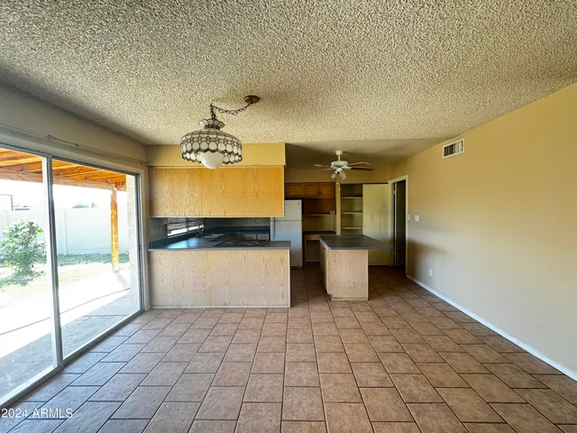$1,650 | 3801 West Poinsettia Drive, Phoenix, AZ 85029