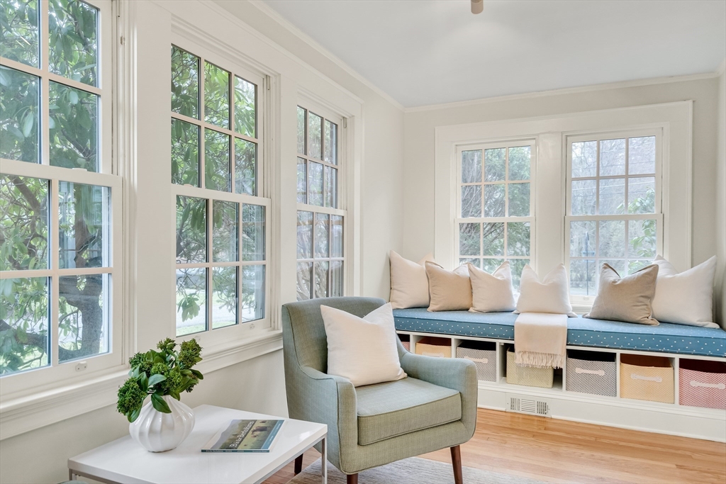 66 Moffat Road Newton, MA 02468 - Photo 11 of 29