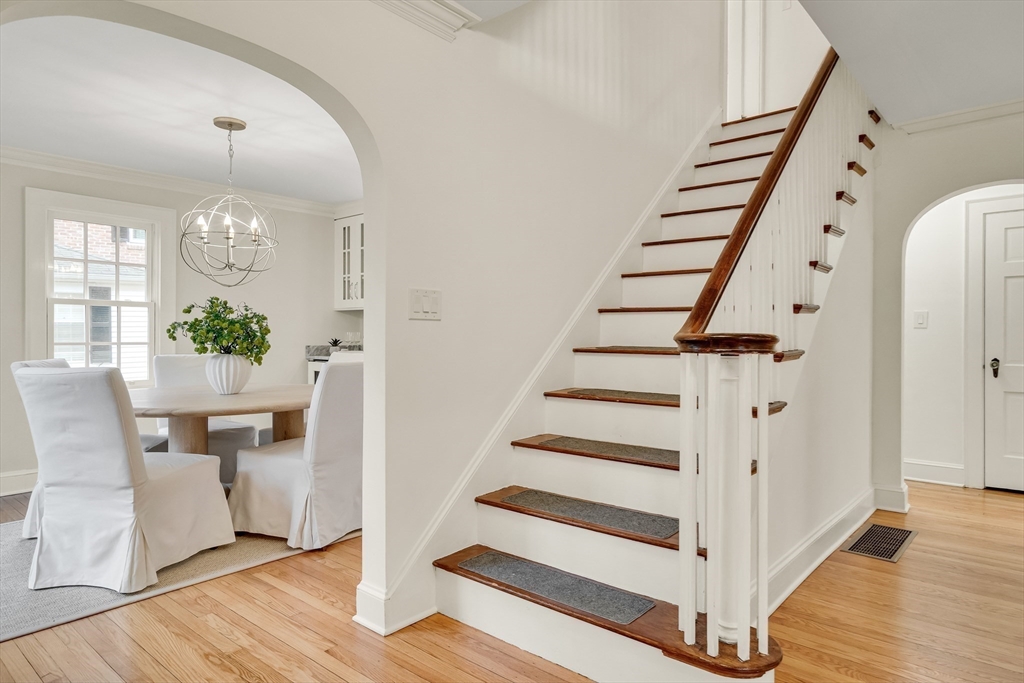 66 Moffat Road Newton, MA 02468 - Photo 14 of 29