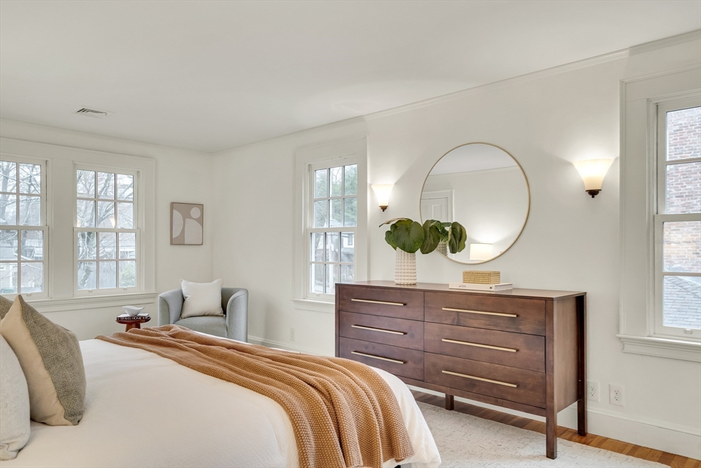 66 Moffat Road Newton, MA 02468 - Photo 15 of 29