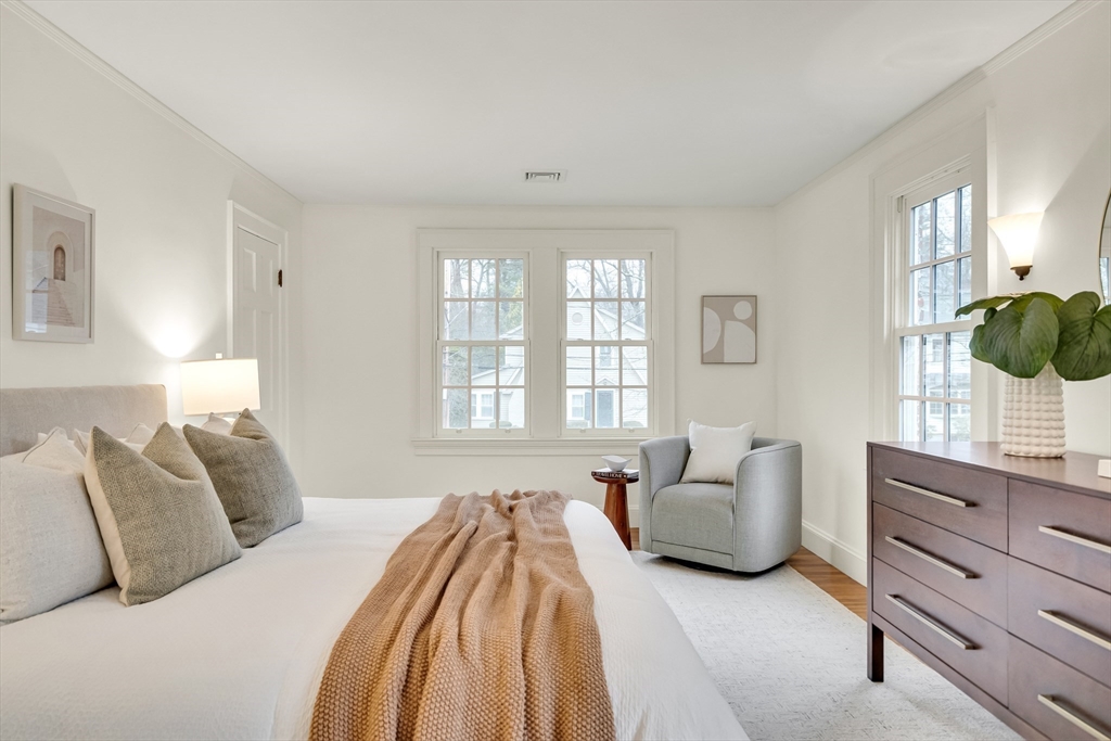 66 Moffat Road Newton, MA 02468 - Photo 16 of 29