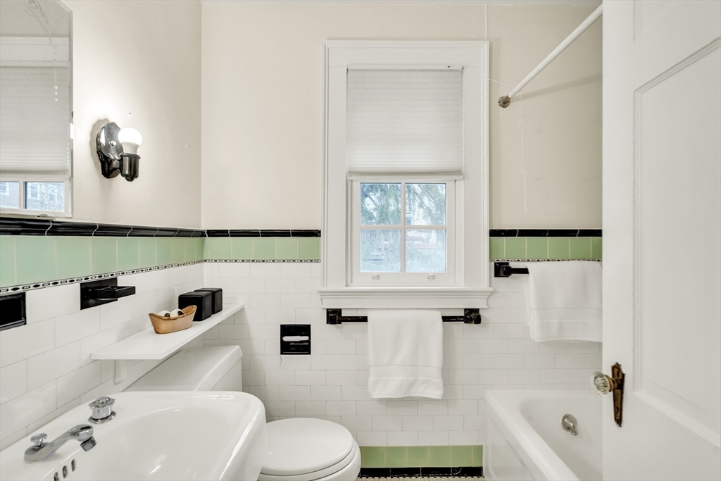 66 Moffat Road Newton, MA 02468 - Photo 20 of 29