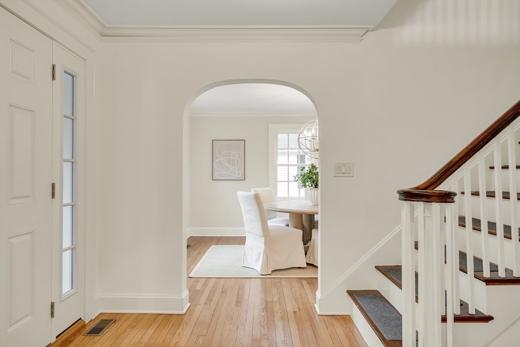 66 Moffat Road Newton, MA 02468 - Photo 2 of 29