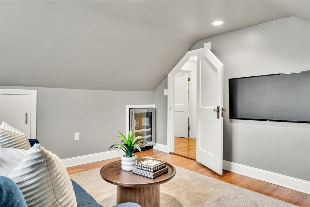 66 Moffat Road Newton, MA 02468 - Photo 23 of 29