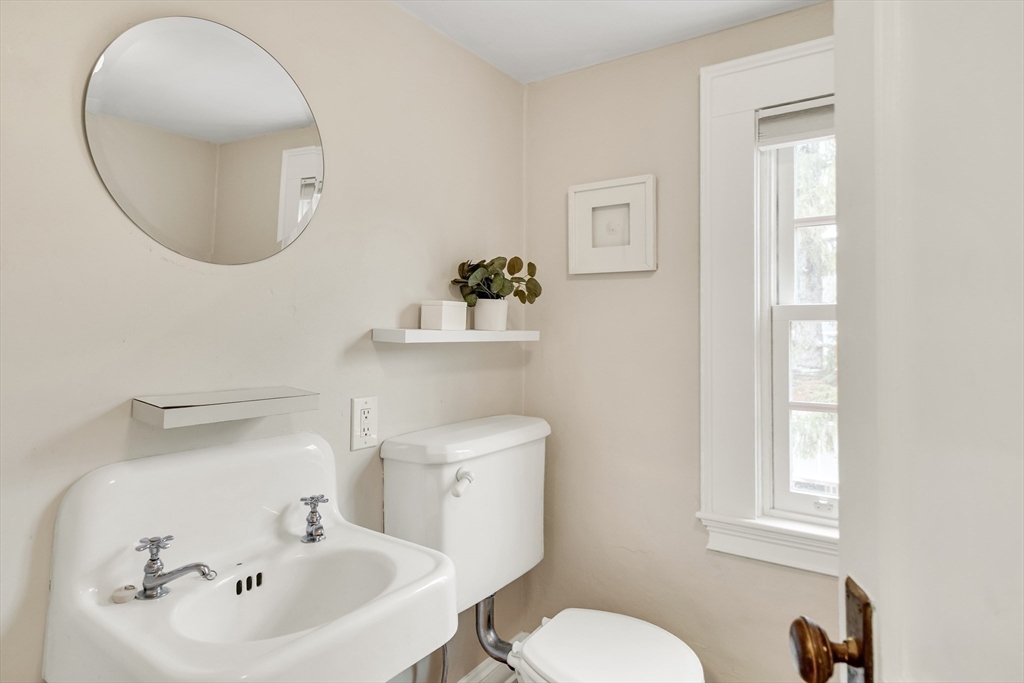 66 Moffat Road Newton, MA 02468 - Photo 24 of 29