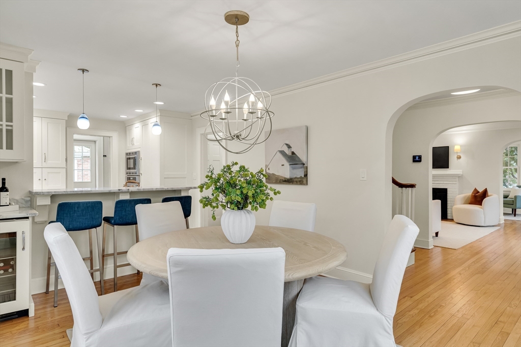 66 Moffat Road Newton, MA 02468 - Photo 3 of 29