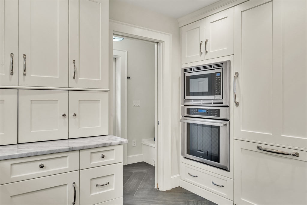 66 Moffat Road Newton, MA 02468 - Photo 6 of 29