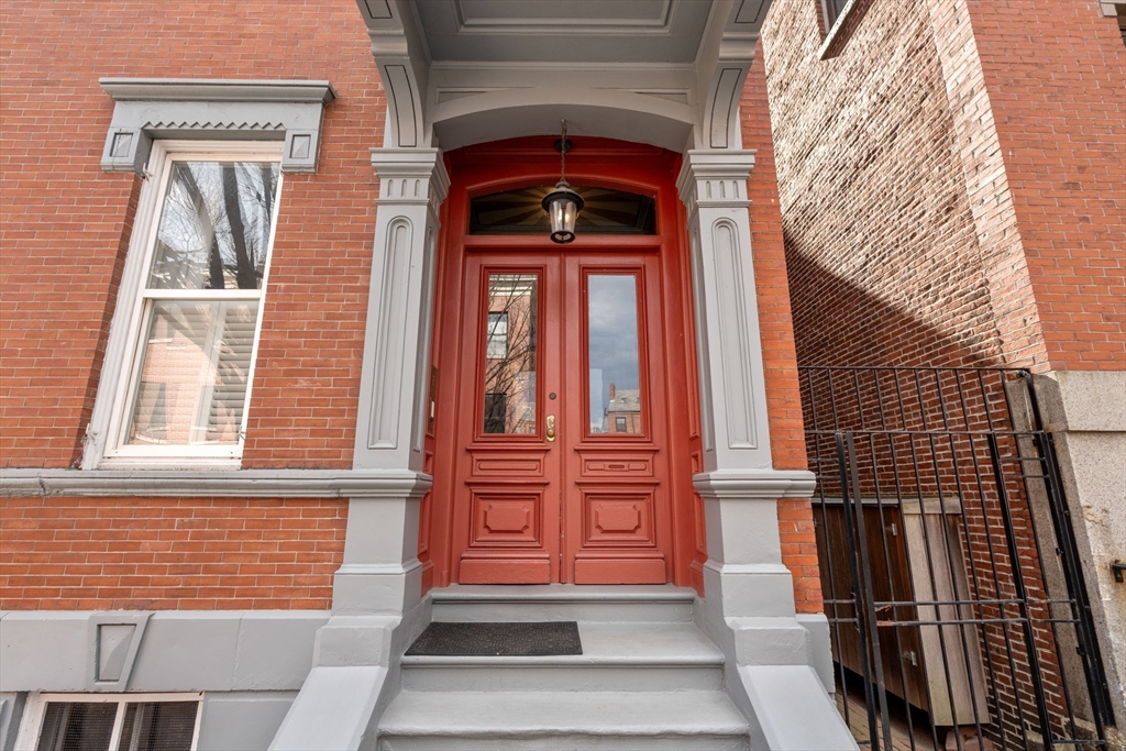 40 Chestnut Street, Unit 2 Boston, MA 02129 - Photo 25 of 26