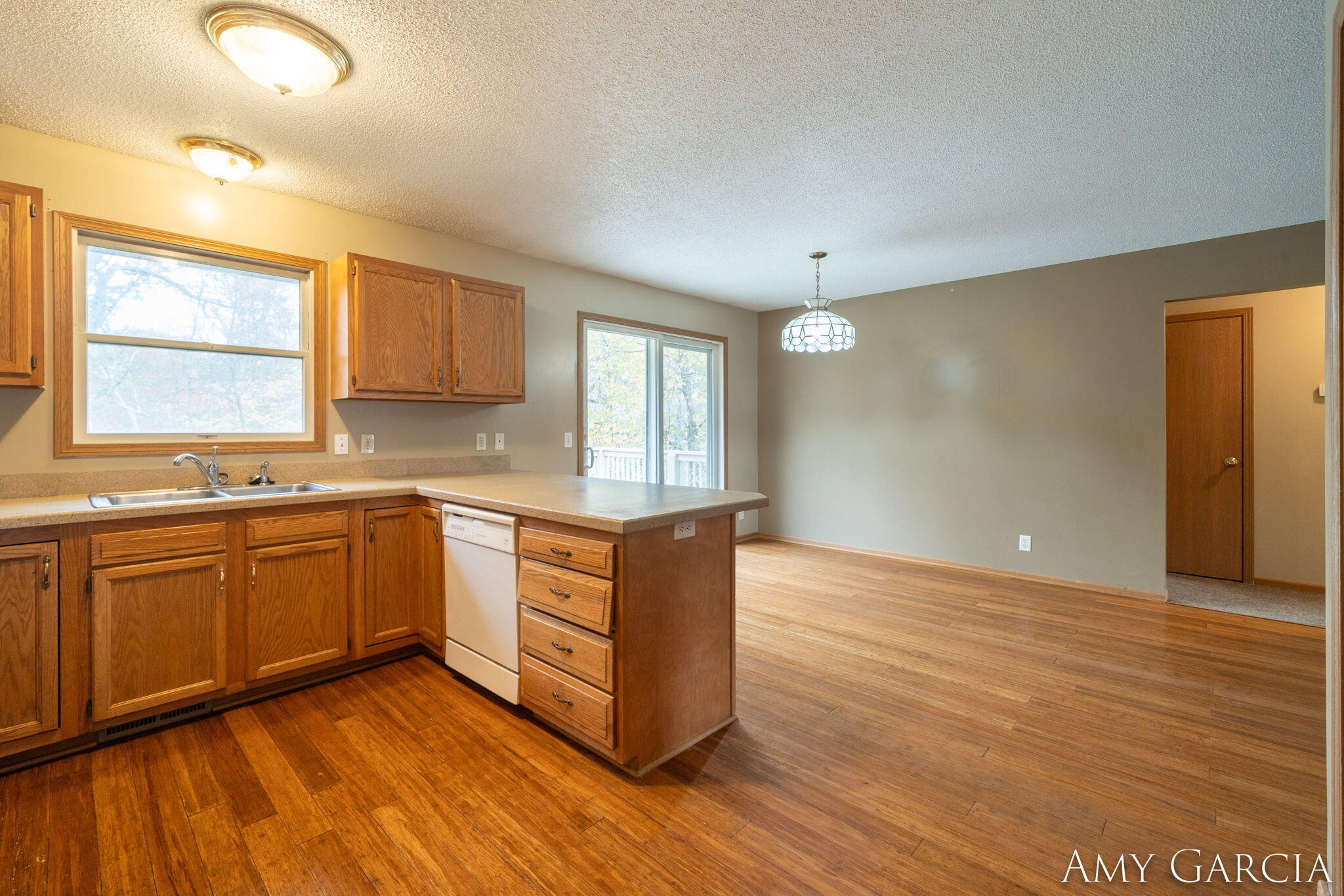 14825 Timber Lane Spring Lake, MI 49456 - Photo 20 of 46 20-web-or-mls-14825-timber-ln