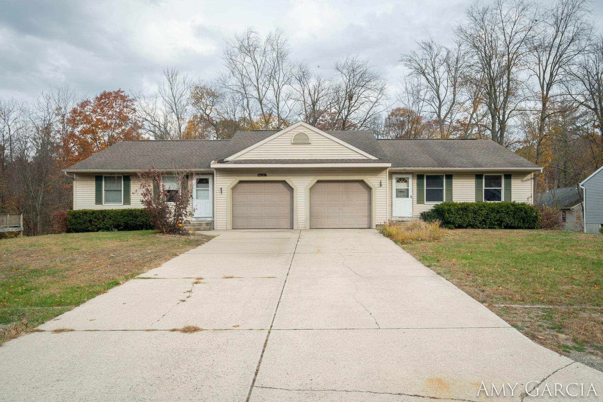 14825 Timber Lane Spring Lake, MI 49456 - Photo 2 of 46 2-web-or-mls-14825-timber-ln