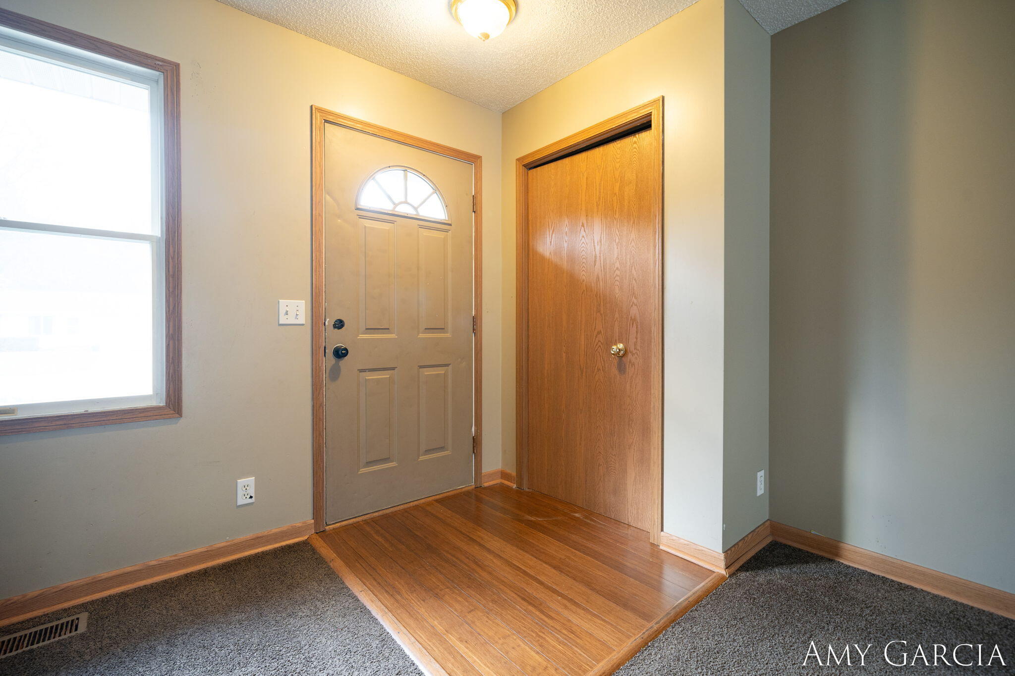 14825 Timber Lane Spring Lake, MI 49456 - Photo 7 of 46 7-web-or-mls-14825-timber-ln