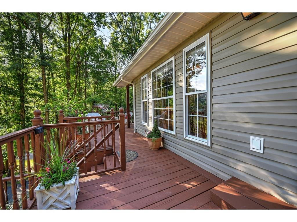 320 Tucker Hollow Road West Fall Branch, TN 37656 - Photo 3 of 32 Photo 3