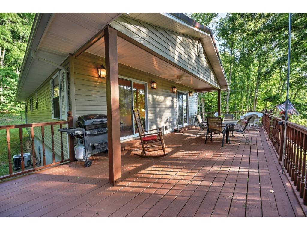 320 Tucker Hollow Road West Fall Branch, TN 37656 - Photo 4 of 32 Photo 4