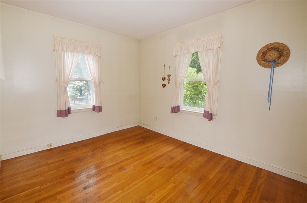 35 Ingrid Road Weymouth, MA 02188 - Photo 23 of 29 Gallery Image 23