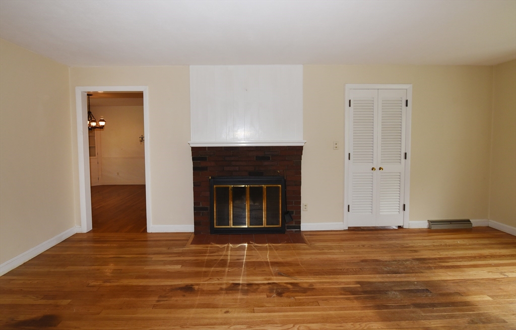 35 Ingrid Road Weymouth, MA 02188 - Photo 7 of 29 Gallery Image 7