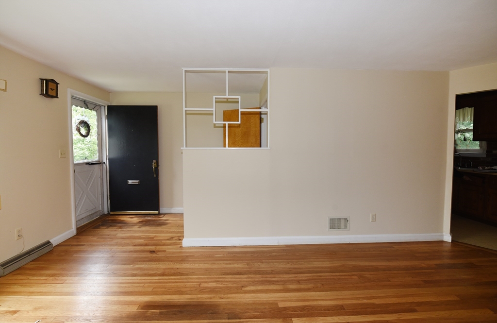 35 Ingrid Road Weymouth, MA 02188 - Photo 9 of 29 Gallery Image 9