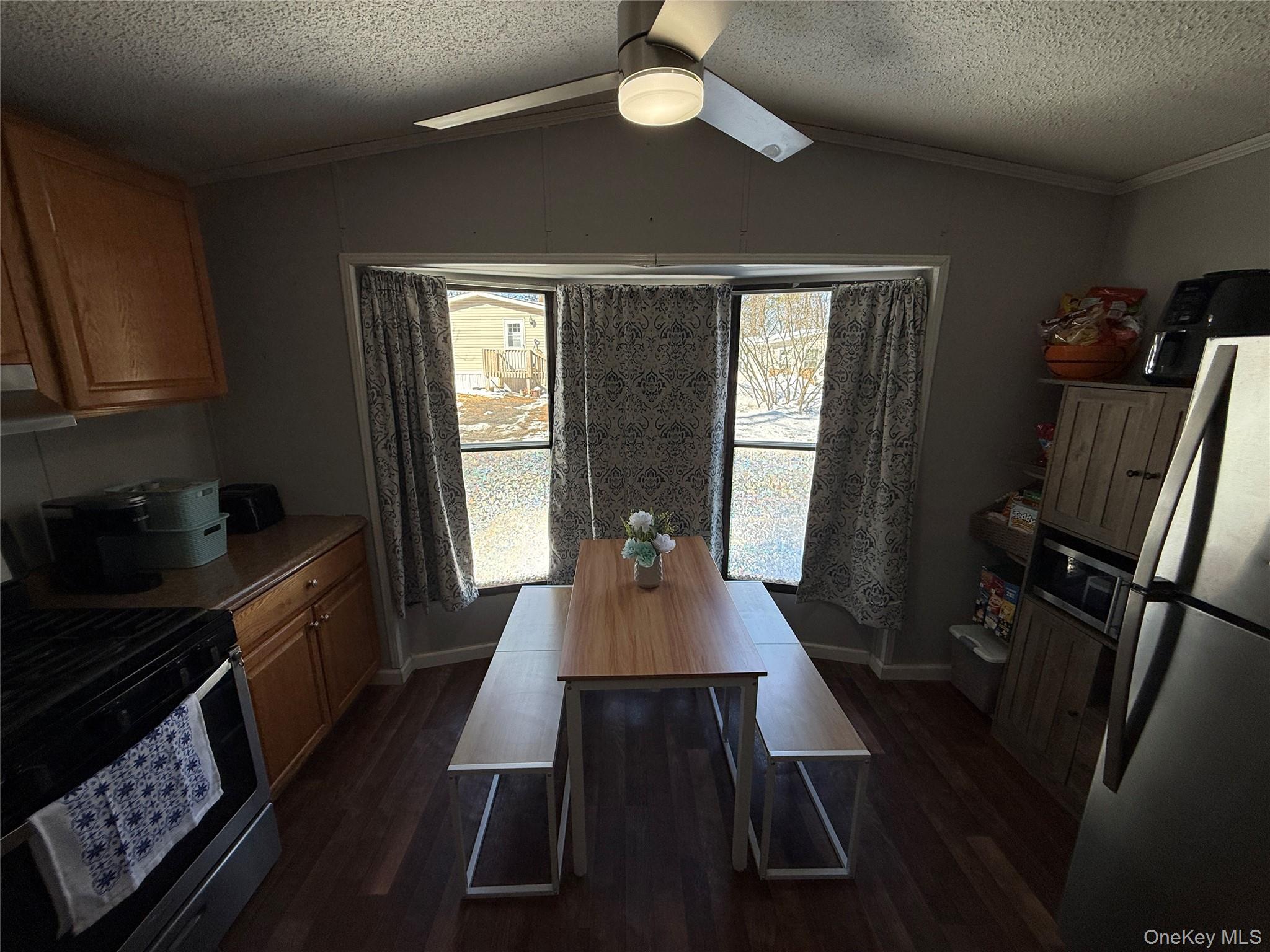 379 Ellen Street Wallkill, NY 12589 - Photo 9 of 18
