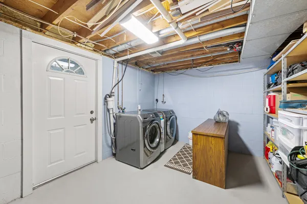 $170,000 | 104 Girard Street, Port Byron, IL 61275
