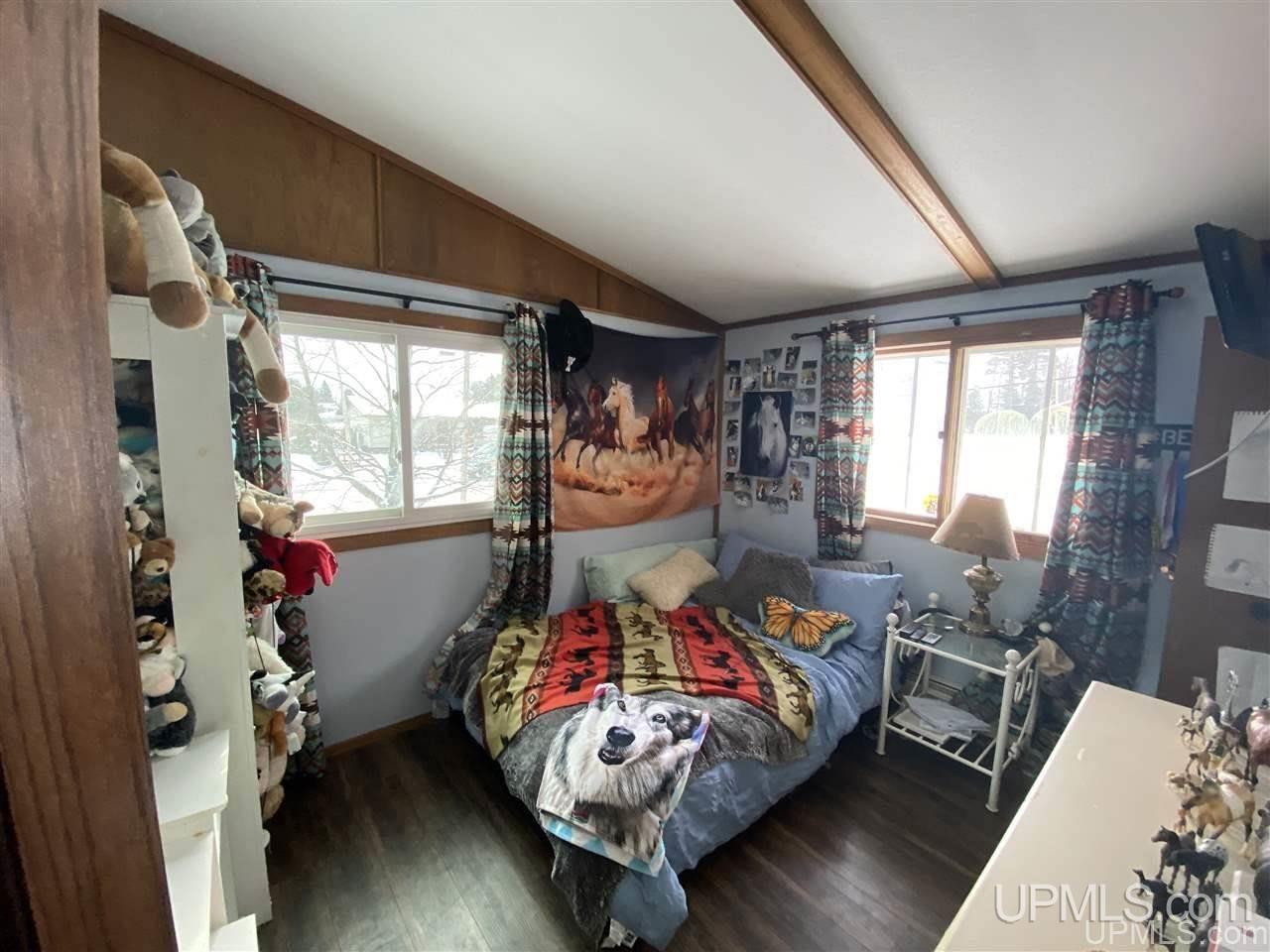 245 North Rose Street Ishpeming, MI 49849 - Photo 11 of 33