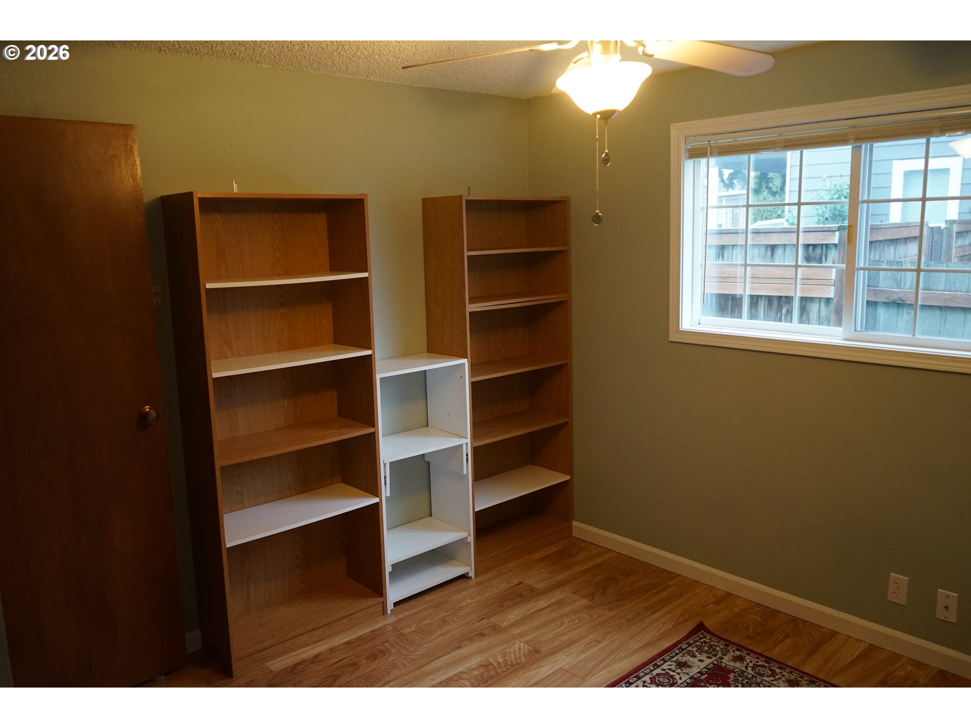 802 54th Place Springfield, OR 97478 - Photo 10 of 27