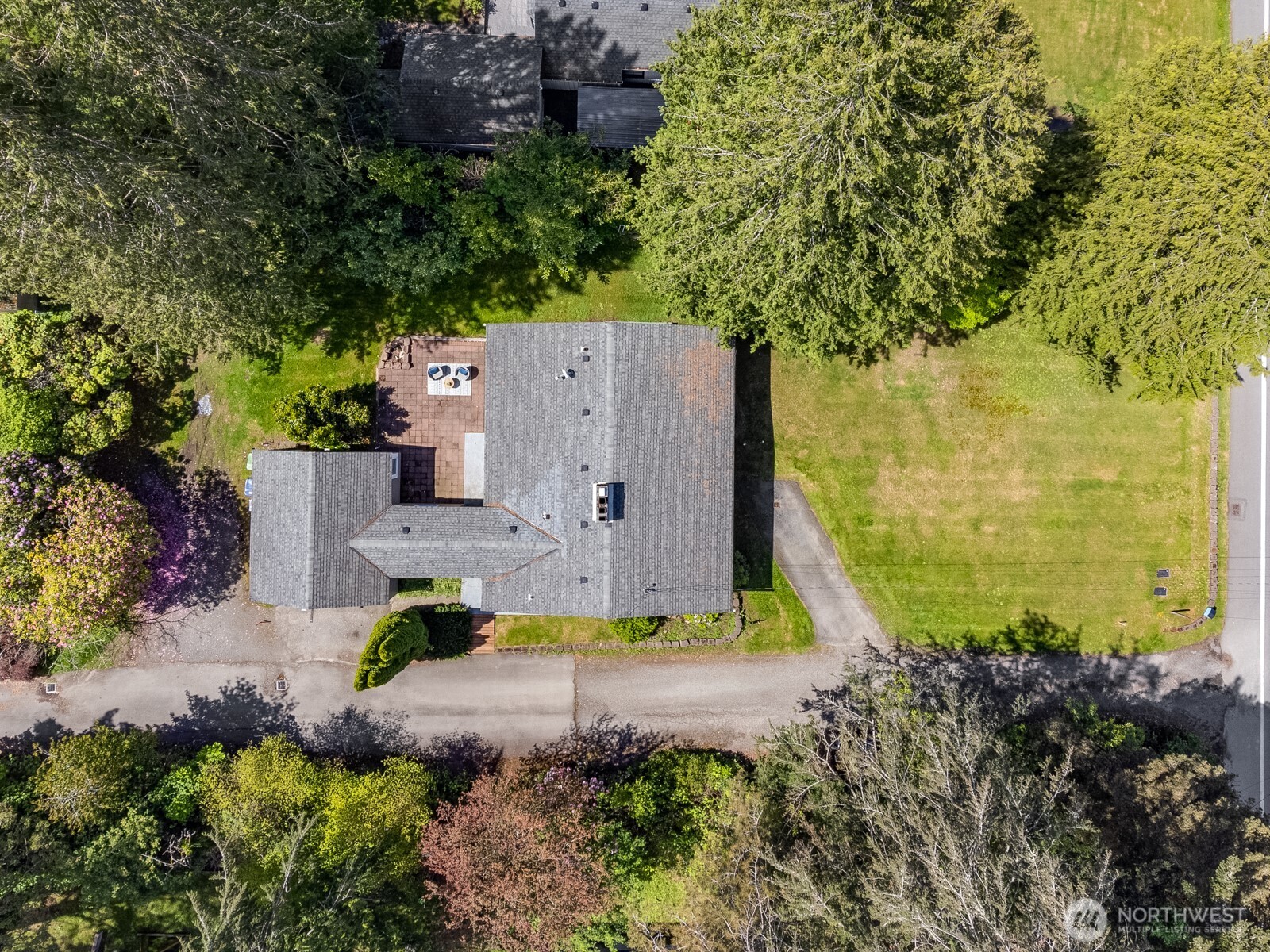 3822 Shelby Road Lynnwood, WA 98087 - Photo 38 of 40 an aerial view of residential house with outdoor space