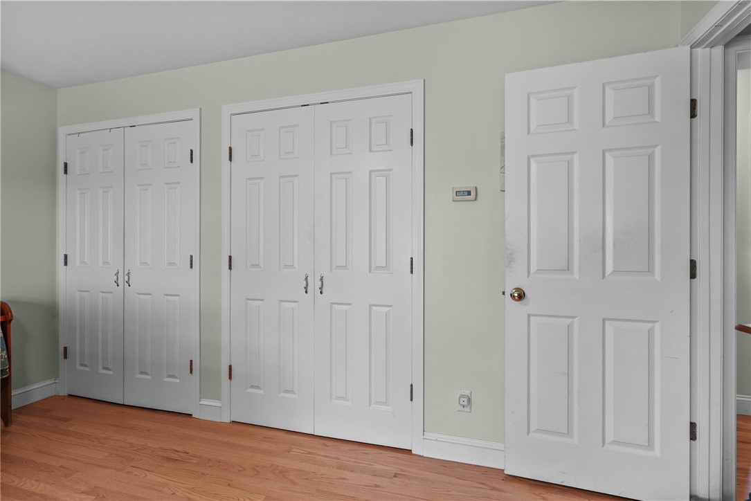 1037 Main Road Tiverton, RI 02878 - Photo 23 of 33