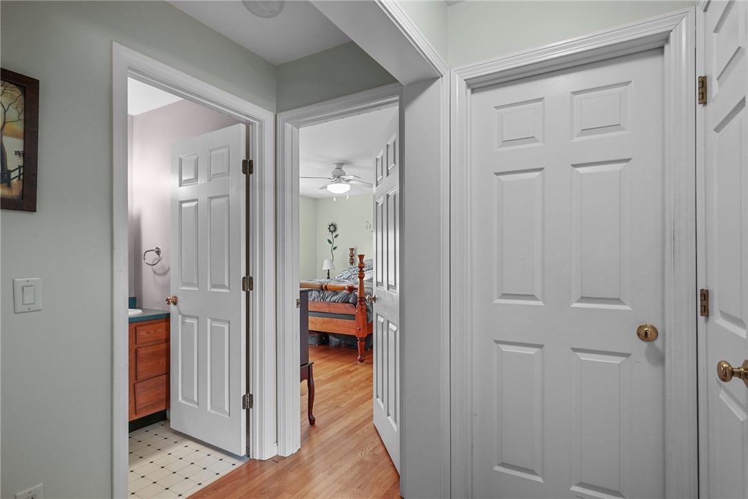1037 Main Road Tiverton, RI 02878 - Photo 27 of 33
