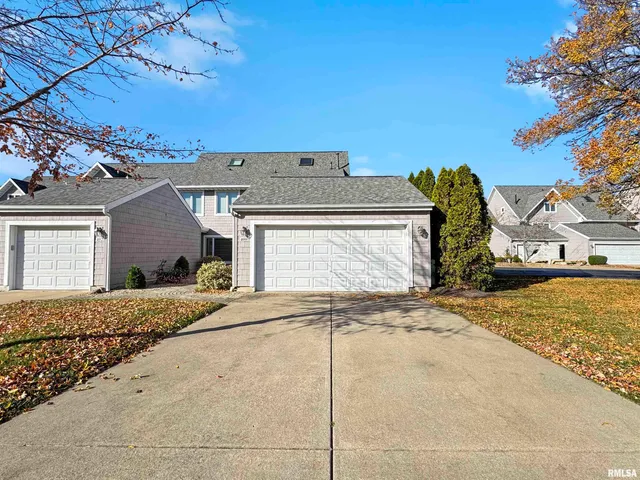 $339,900 | 400 Harbor Pointe Drive, East Peoria, IL 61611