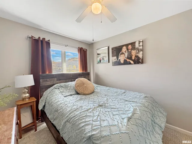 $339,900 | 400 Harbor Pointe Drive, East Peoria, IL 61611