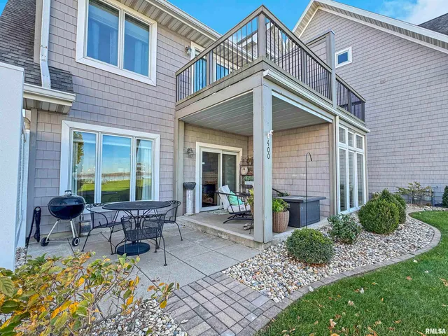 $339,900 | 400 Harbor Pointe Drive, East Peoria, IL 61611