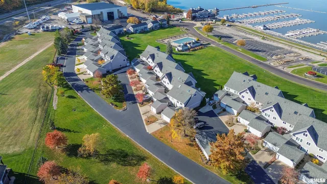 $339,900 | 400 Harbor Pointe Drive, East Peoria, IL 61611