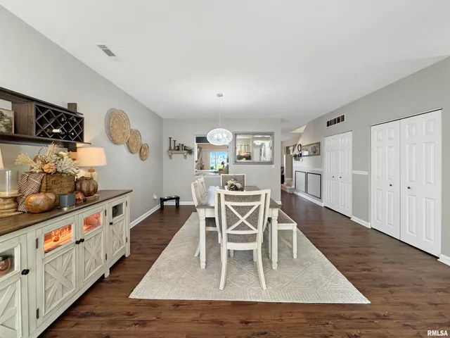 $339,900 | 400 Harbor Pointe Drive, East Peoria, IL 61611