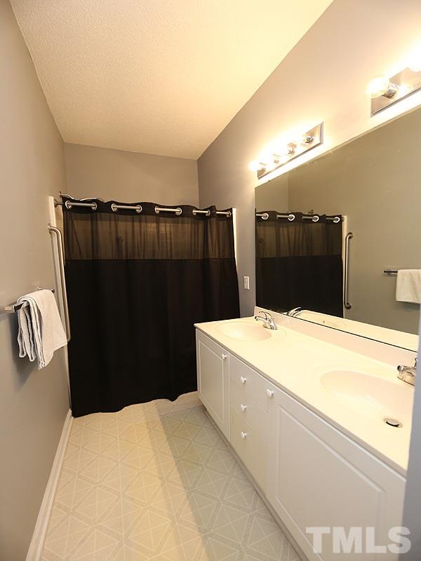 2172 Castle Pines Drive Raleigh, NC 27604 - Photo 8 of 15 Gallery Image 8
