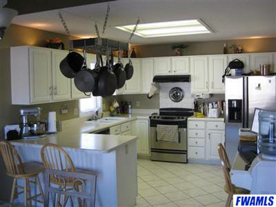 2212 Broken Oak Road Fort Wayne, IN 46818 - Photo 13 of 19