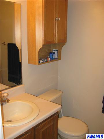 2212 Broken Oak Road Fort Wayne, IN 46818 - Photo 10 of 19