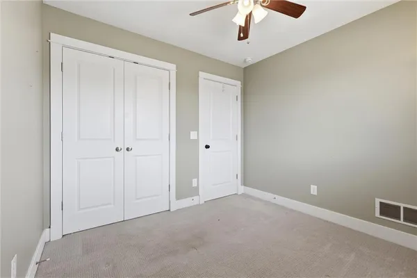 $399,000 | 3733 South Thompson Circle, Kansas City, KS 66103