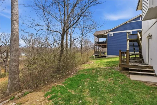 $399,000 | 3733 South Thompson Circle, Kansas City, KS 66103