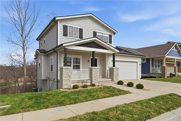 $399,000 | 3733 South Thompson Circle, Kansas City, KS 66103