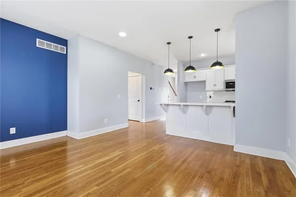 $399,000 | 3733 South Thompson Circle, Kansas City, KS 66103