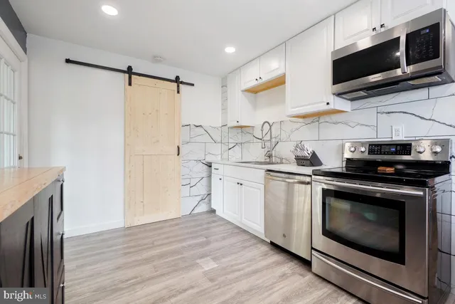 $295,000 | 32 1st Avenue, Glen Burnie, MD 21060