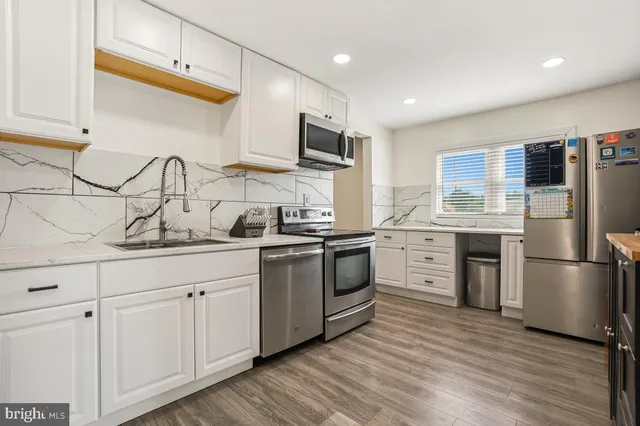 $295,000 | 32 1st Avenue, Glen Burnie, MD 21060