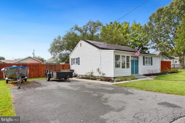 $295,000 | 32 1st Avenue, Glen Burnie, MD 21060