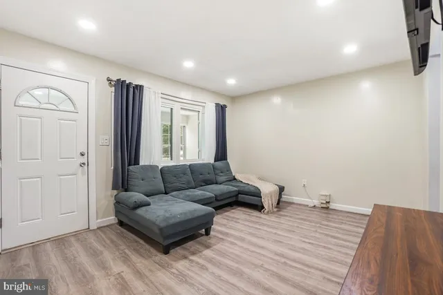 $295,000 | 32 1st Avenue, Glen Burnie, MD 21060