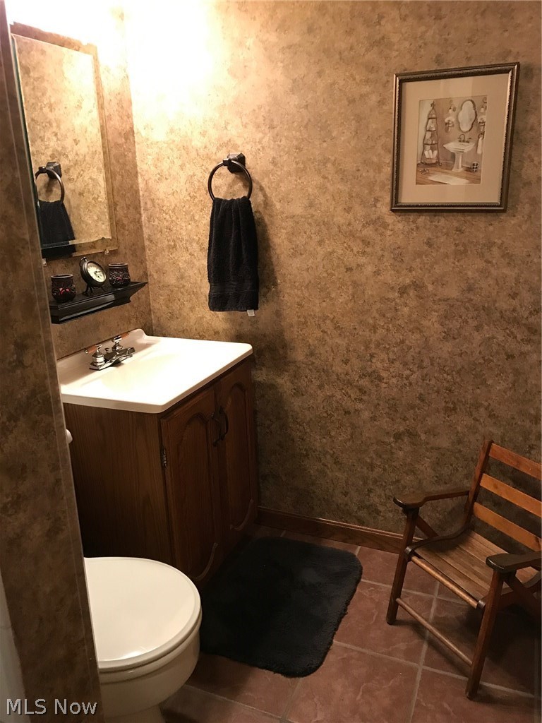 6506 Hamden Road Parma Heights, OH 44130 - Photo 26 of 32 SECOND FULL BATH