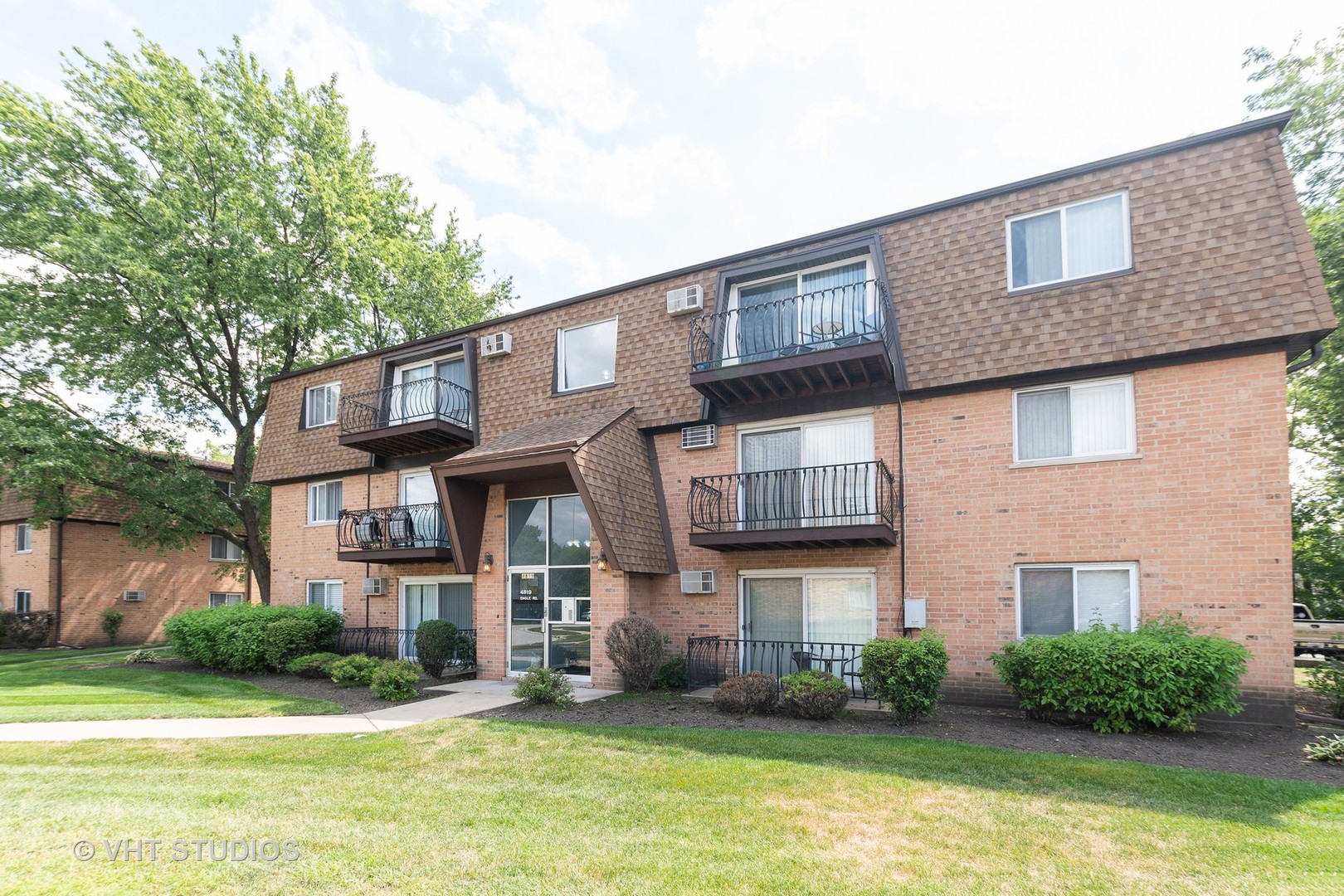 4819 West Engle Road, Unit 2C Alsip, IL 60803 - Photo 1 of 11