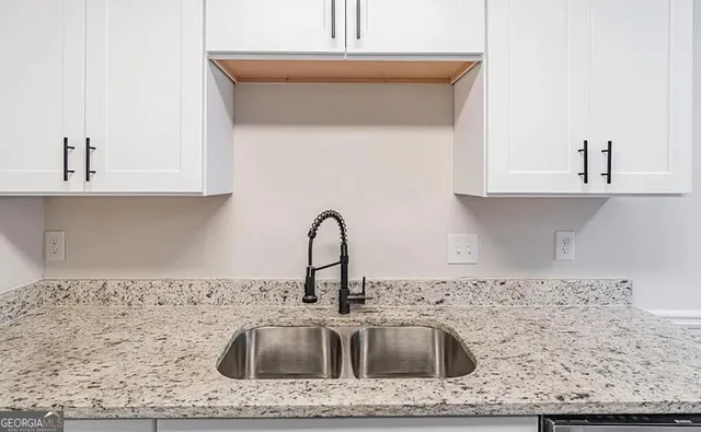 $179,000 | 2340 Beaver Ruin Rd Union, Unit 4, Norcross, GA 30071